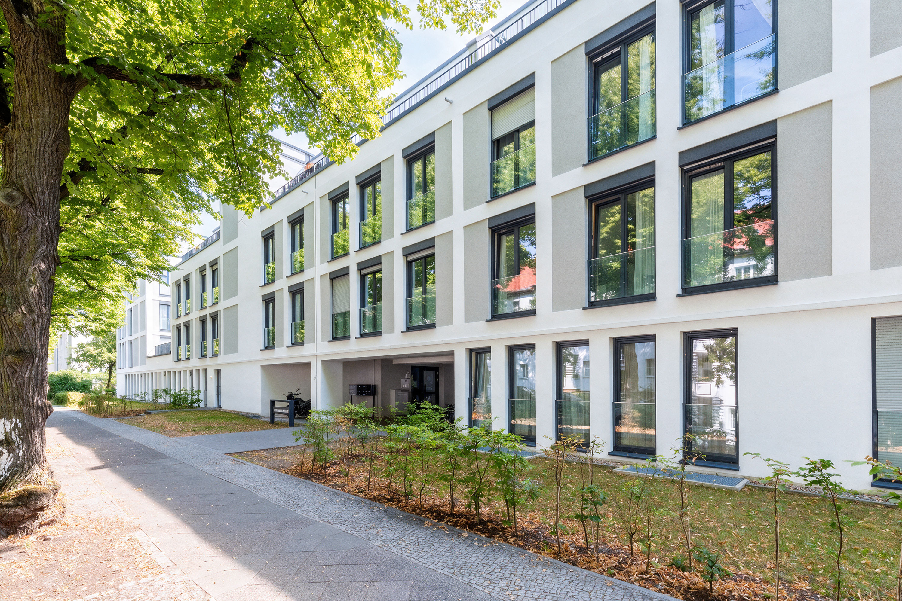 10 - 2. OG - Straßenansicht