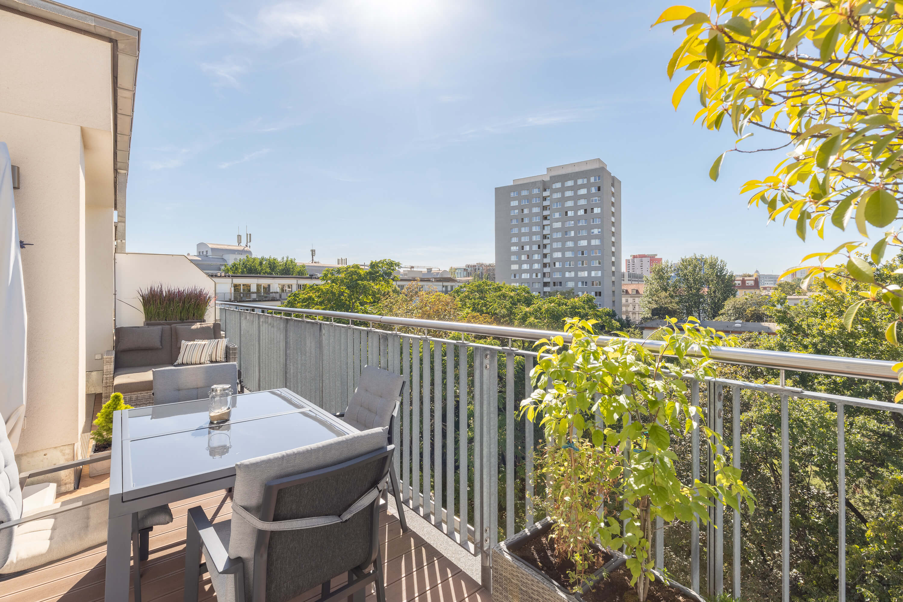 8 - 6. OG - Terrasse Westausrichtung